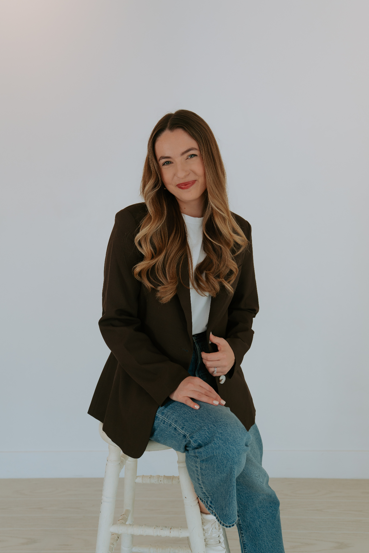 Jenna Barrett seated portrait